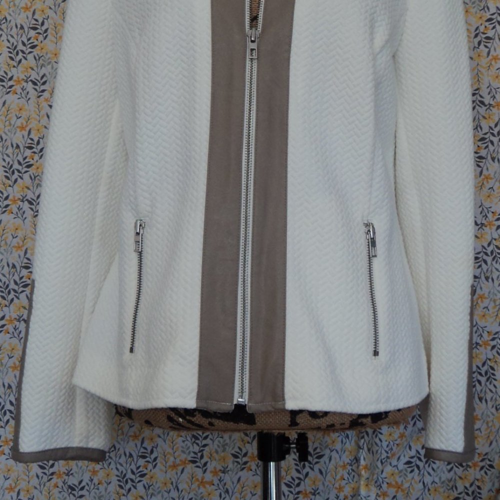 Moto Jacket - Picture 2 of 9